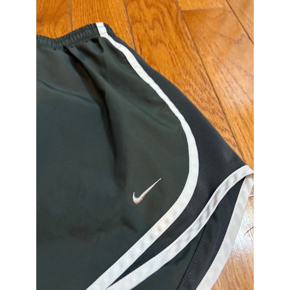 Nike Womens Dri-FIT Tempo Running Shorts Green White size Small - Picture 2 of 5